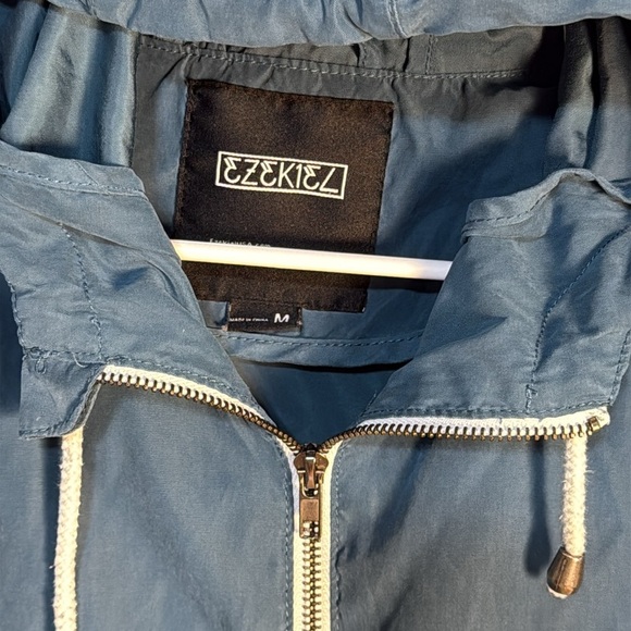 Ezekiel Blue Hooded Windbreaker with Drawstring - Picture 4 of 4